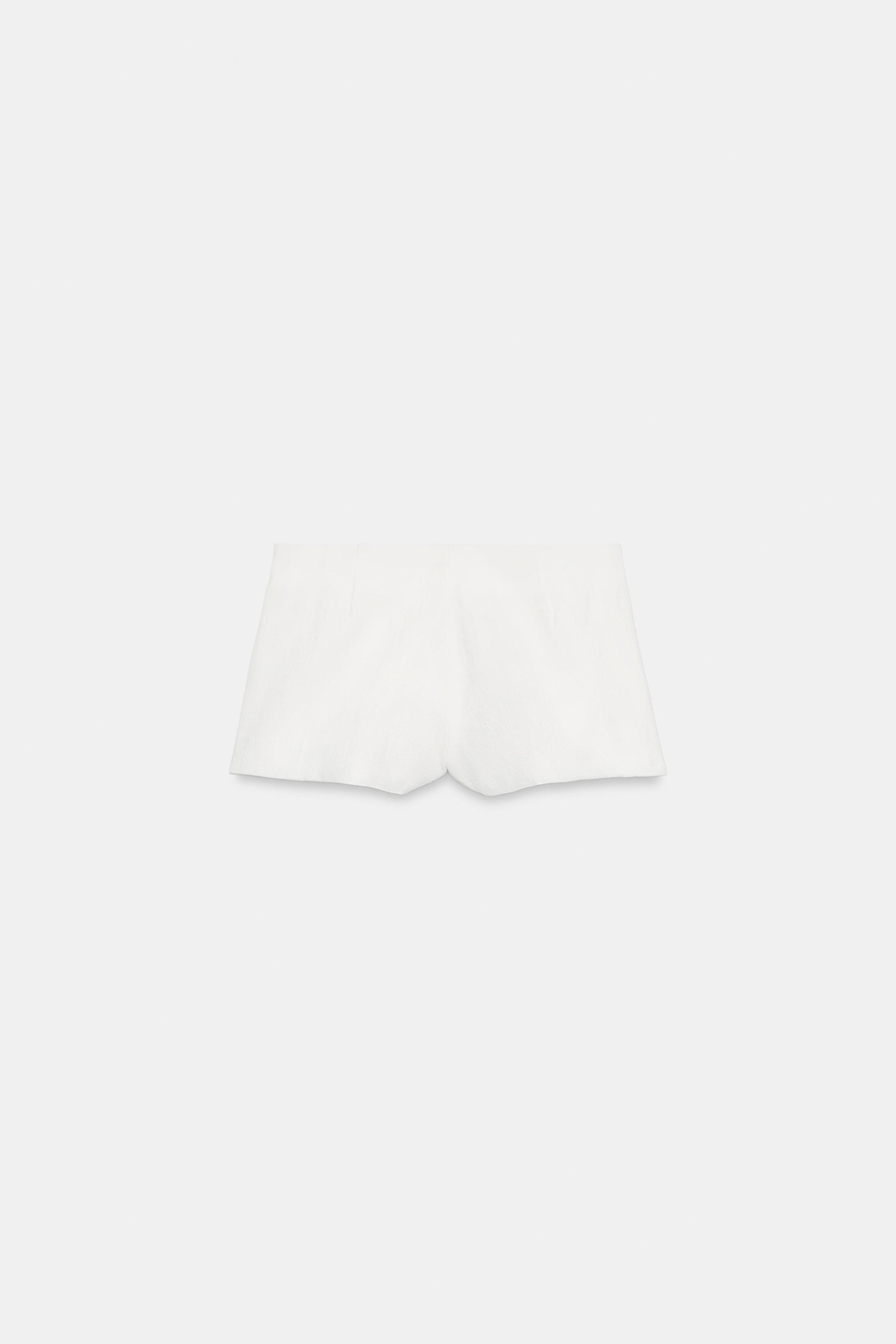 RAMIE BUTTON SHORTS